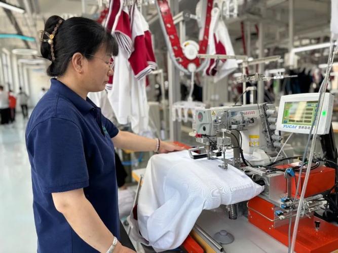 "5g专网覆盖整个工厂,解决了使用传统通信手段存在的通信中断瓶颈